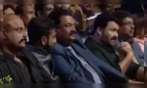 ലാലേട്ടനെ തേച്ചല്ലോ !