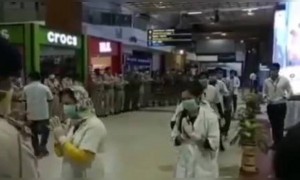 കൊറോണ; ഭൂമിയിലെ മാലാഖാമാർക്ക് ഒരു കൈയ്യടി