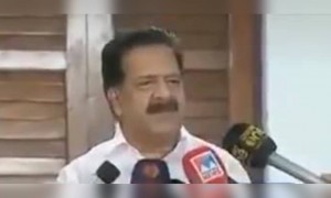 ഈ പൂരങ്ങളുടെ.. ചിരിപ്പിച്ച് കൊല്ലും