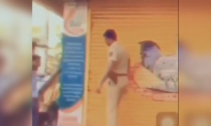 പിന്നല്ല, സ്റ്റേ @ ഹോം !