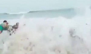 തിരമാല ചതിച്ചതാ !