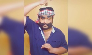 ഭയങ്കര എക്സ്പ്രെഷൻ തന്നെ !