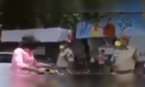 സോഷ്യൽ മീഡിയ സാർ !