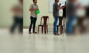 ഒരു ബലൂൺ പൊട്ടിച്ചതാ !