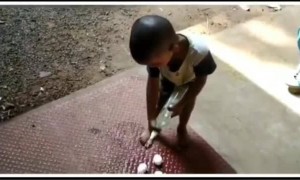 കുട്ടി ആരോഗ്യ പ്രവർത്തകൻ, മുട്ടയാണ് മോനൂസിന്റെ മെയിൻ