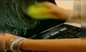 ലാപ്ടോപ്പ് മുഴുവൻ ചെളിയായിരുന്നു ചേട്ടാ !!