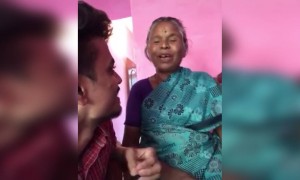 പുള്ളിക്കാരി അടിപൊളി അല്ലെ !