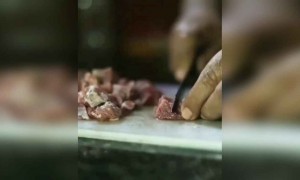 എനിക്കിപ്പോ പൊറോട്ടയും ബീഫും വേണം !