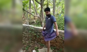 ഇവനെ ഞങ്ങൾക്ക് വേണ്ട, നിങ്ങൾ എടുത്തോ !!