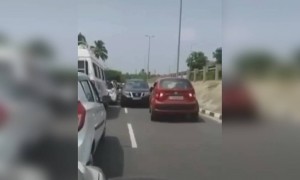 ഓരോ പണി വരുന്ന വഴിയേ !!