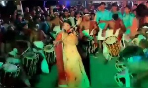 വയലിനും ശിങ്കാരിമേളവും; തകർത്തു !