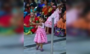 ഇത് ഇപ്പൊ എങ്ങോട്ട് നോക്കി ഡാൻസ് കാണും !