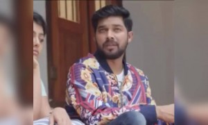 വെറുതെ പറഞ്ഞ് പറ്റിക്കാൻ !