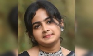 ഈ നടിയെ മനസ്സിലായോ ?...........