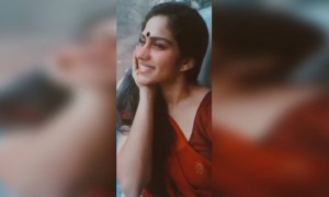 പ്രണയമണി തൂവൽ പൊഴിയും വർണ്ണ മഴ