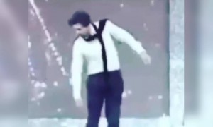 എന്തോ ഇഷ്ടമാണ് ആളുകൾക്ക്