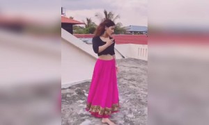 നടി സാനിയയുടെ ഡാൻസ് .