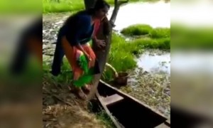 വീണതല്ല വെള്ളം ടെസ്റ്റ് ചെയ്തതാ !