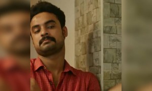 മിന്നുന്നുണ്ടെ മുല്ലപ്പോലെ