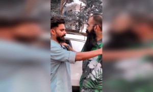 ലോക്കൽസിൻറ്റെ പൾസ്‌ അറിയാനാണ്