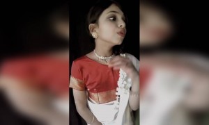 ചിന്നി ചിന്നി മിന്നി..