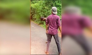 കളിക്കല്ലേ ചെക്കാ