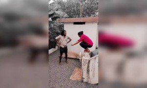 എന്താ അവിടെ സീൻ..