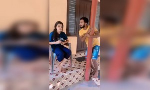 കൊച്ച് കളിക്കുമ്പോ വീഴും