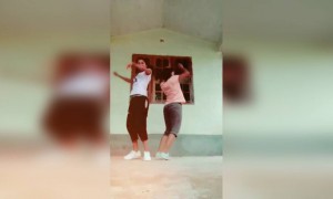 രണ്ടാളും കലക്കി ....