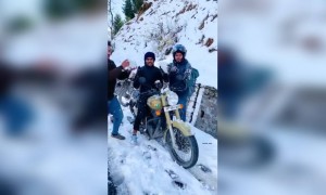 ഒരു തൂവൽ..