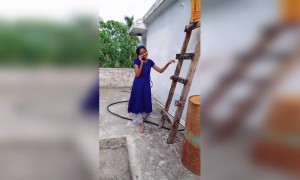 സ്വപ്നലോകത്താണ്