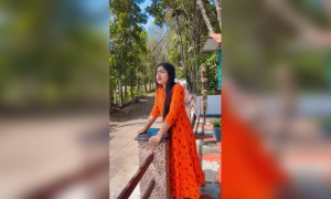 പെണ്ണുങ്ങളെ ആർക്ക് വേണം